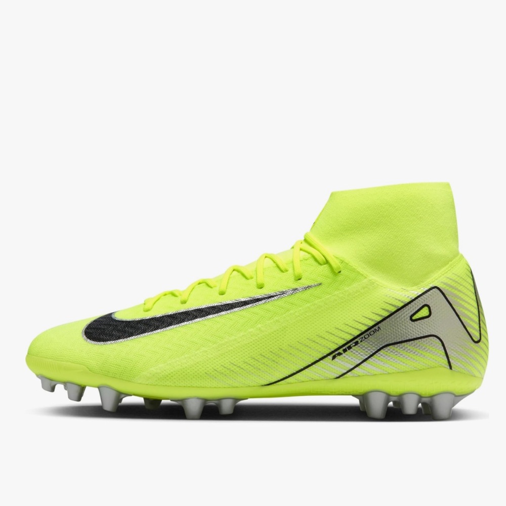 NWT
Nike cleats Zm Superfly 10 Academy Ag
Color: Volt/Black
Men Size: 6.5